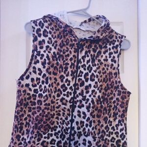 Leopard Print Sleeveless Hoodie